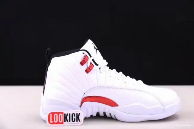 HYPE Air Twist CT8013-106 12 Jordan 0525